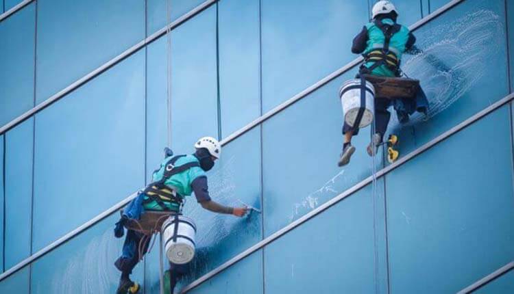 Read more about the article Buildings window cleaning
