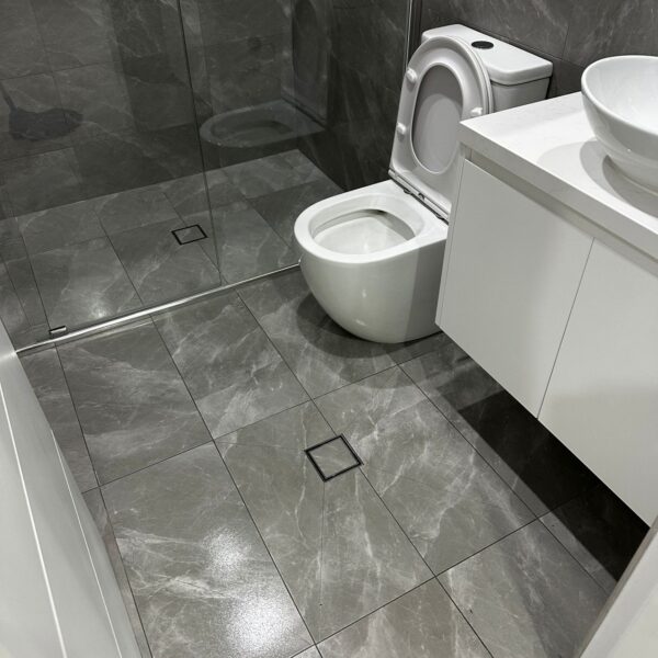 WhatsApp Image 2025-10-16 at 00.46.33 (1)